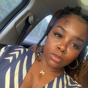 Meet your Posher, A'brion